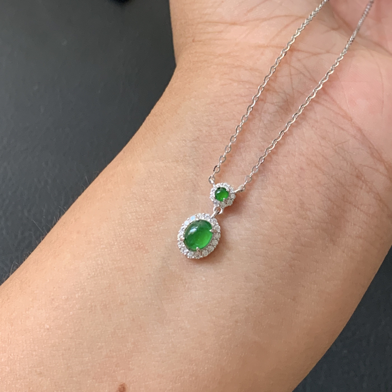 纯天然缅甸A货翡翠s925银镶嵌冰阳绿项链