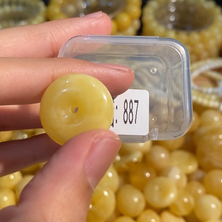 琥珀未镶嵌珠宝奇石887