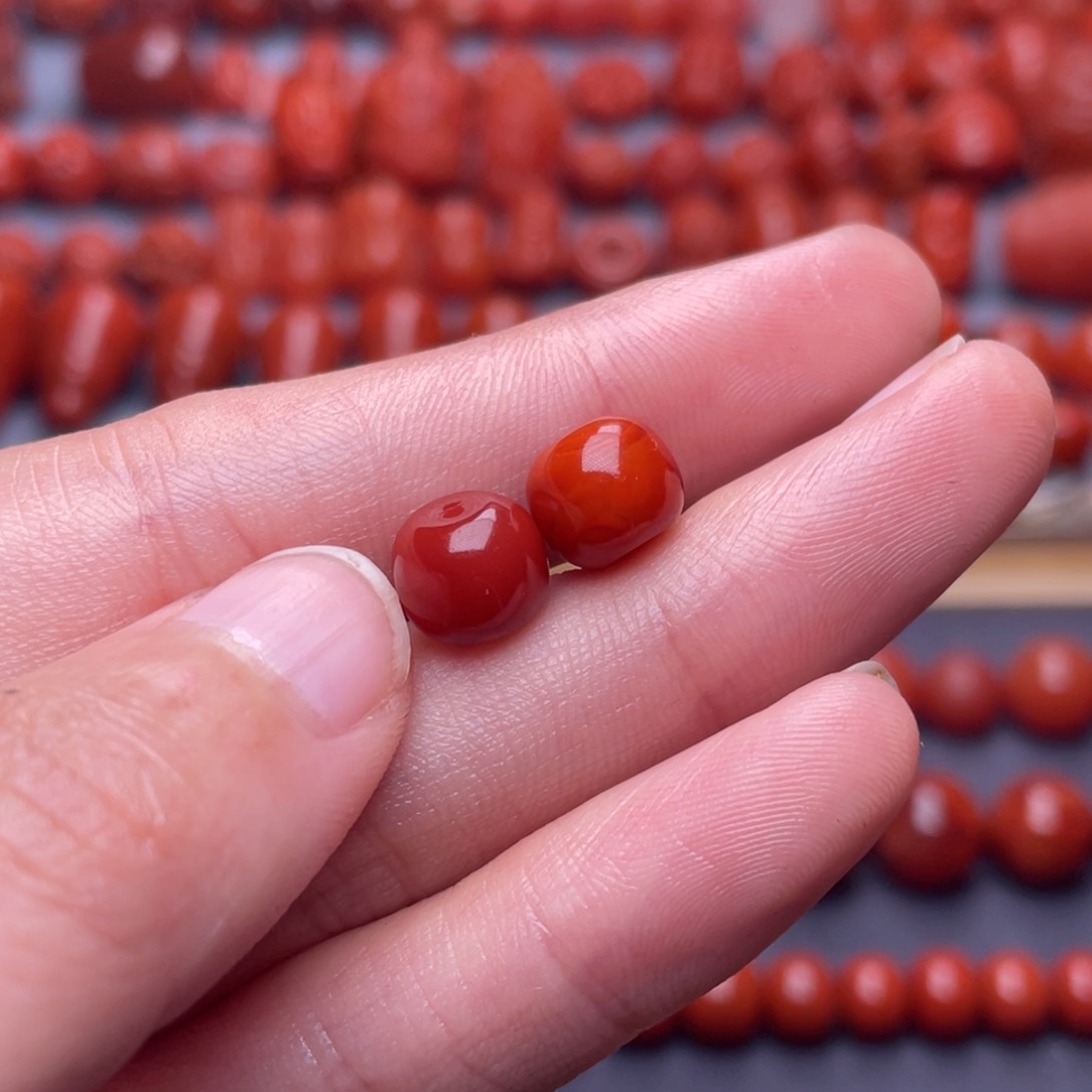 南红玛瑙其他未镶嵌菩*子W8➕瓦西老型珠一对微瑕