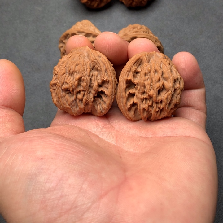 吊坠文玩核桃麦穗虎头文玩核桃