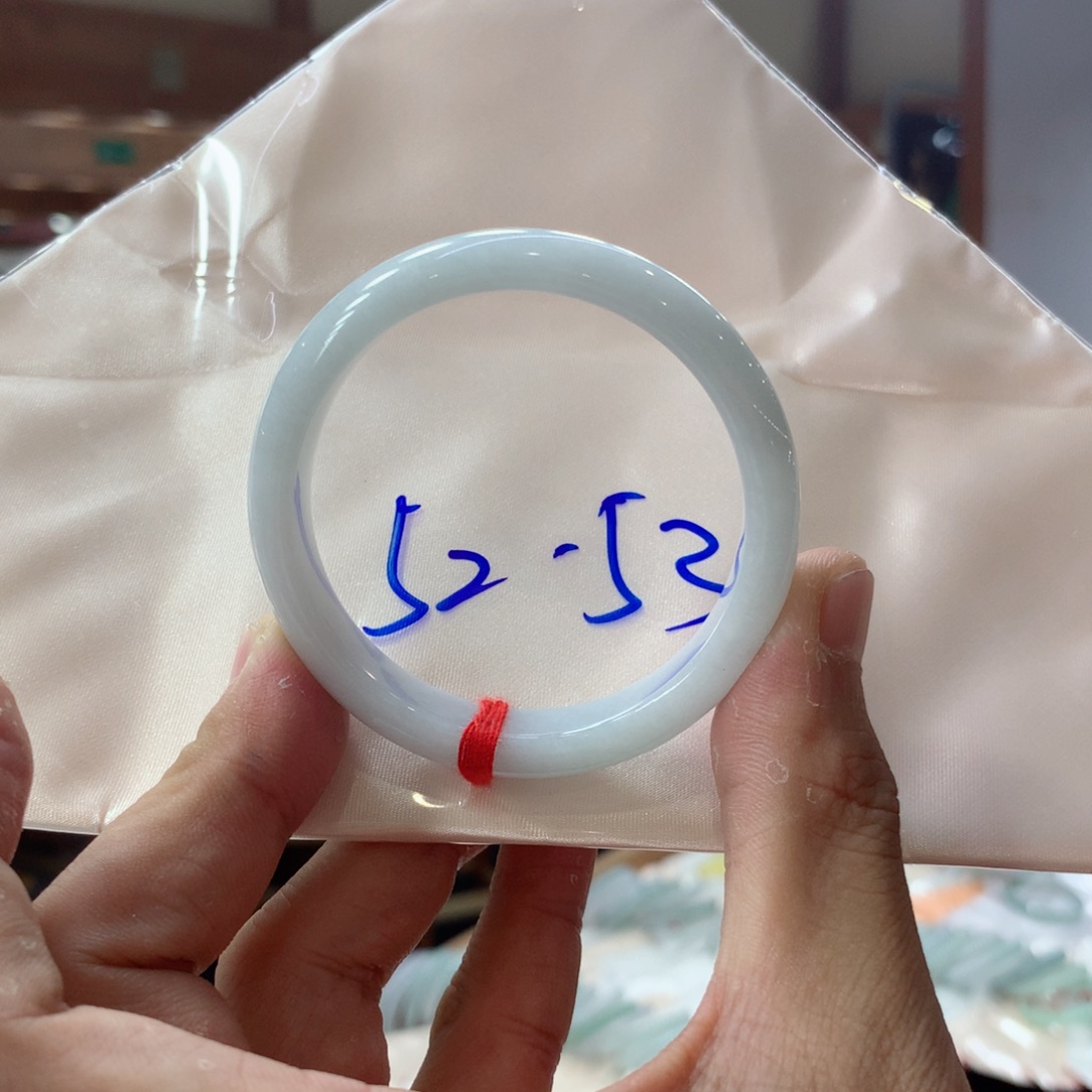 翡翠未镶嵌手镯翡翠