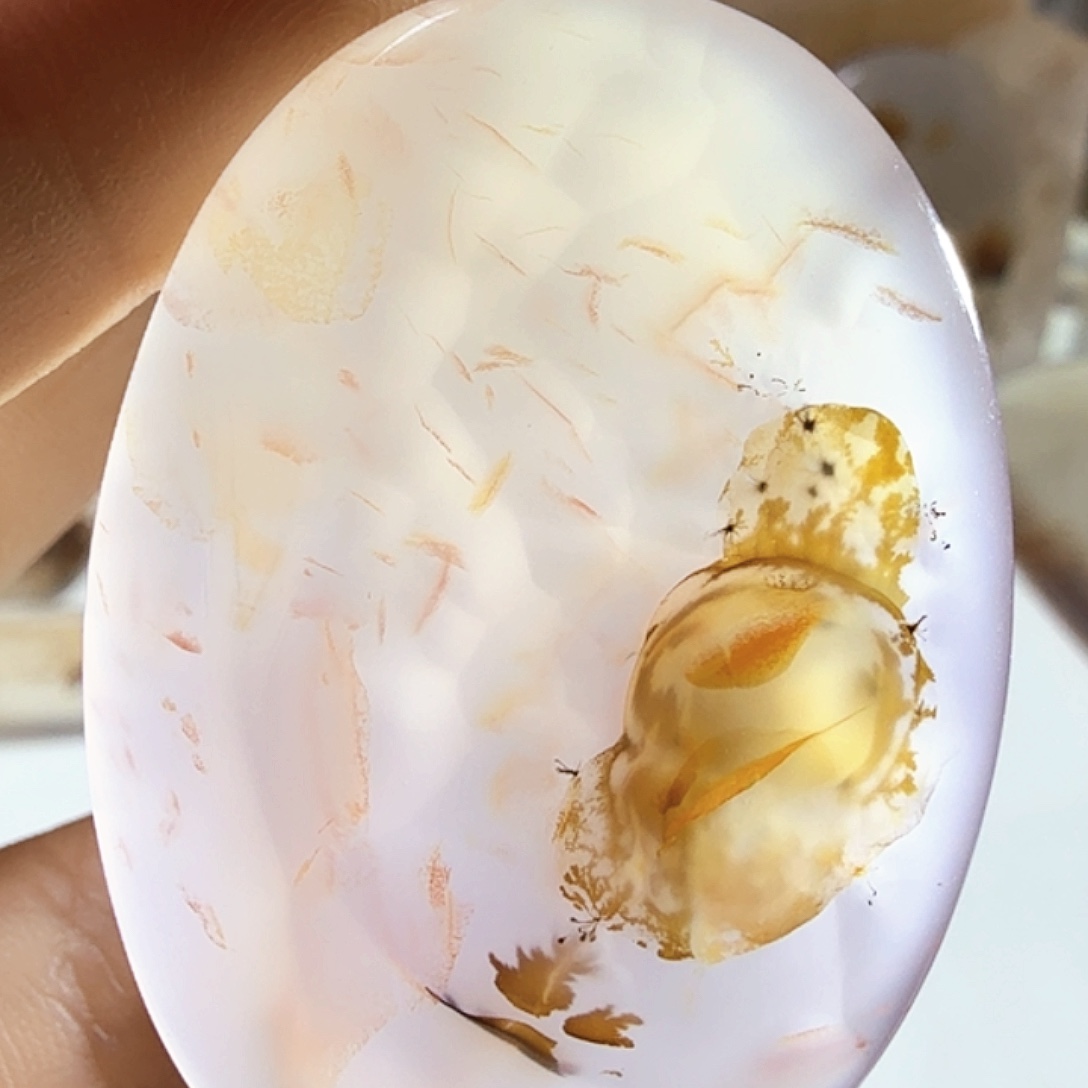 玛瑙/玉髓未镶嵌珠宝半成品
