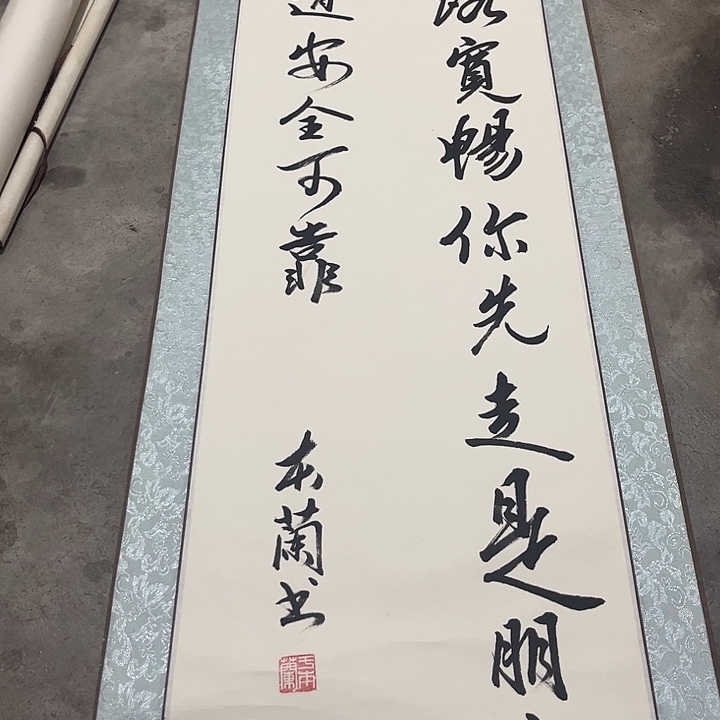 摆件，轴坏，破损，水渍都是正常