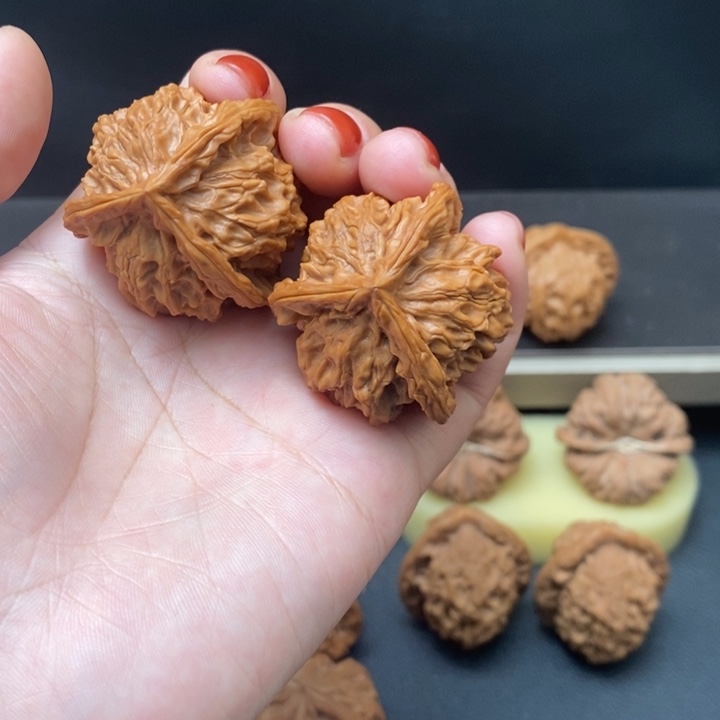 文玩核桃吊坠林**雅三棱