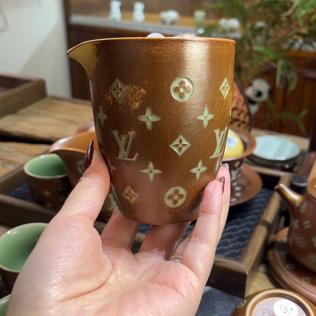 ”***”草木灰老花公道杯