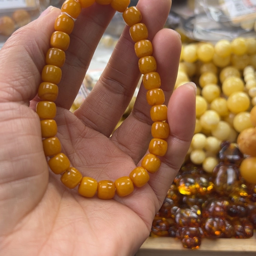 琥珀珠宝奇石未镶嵌