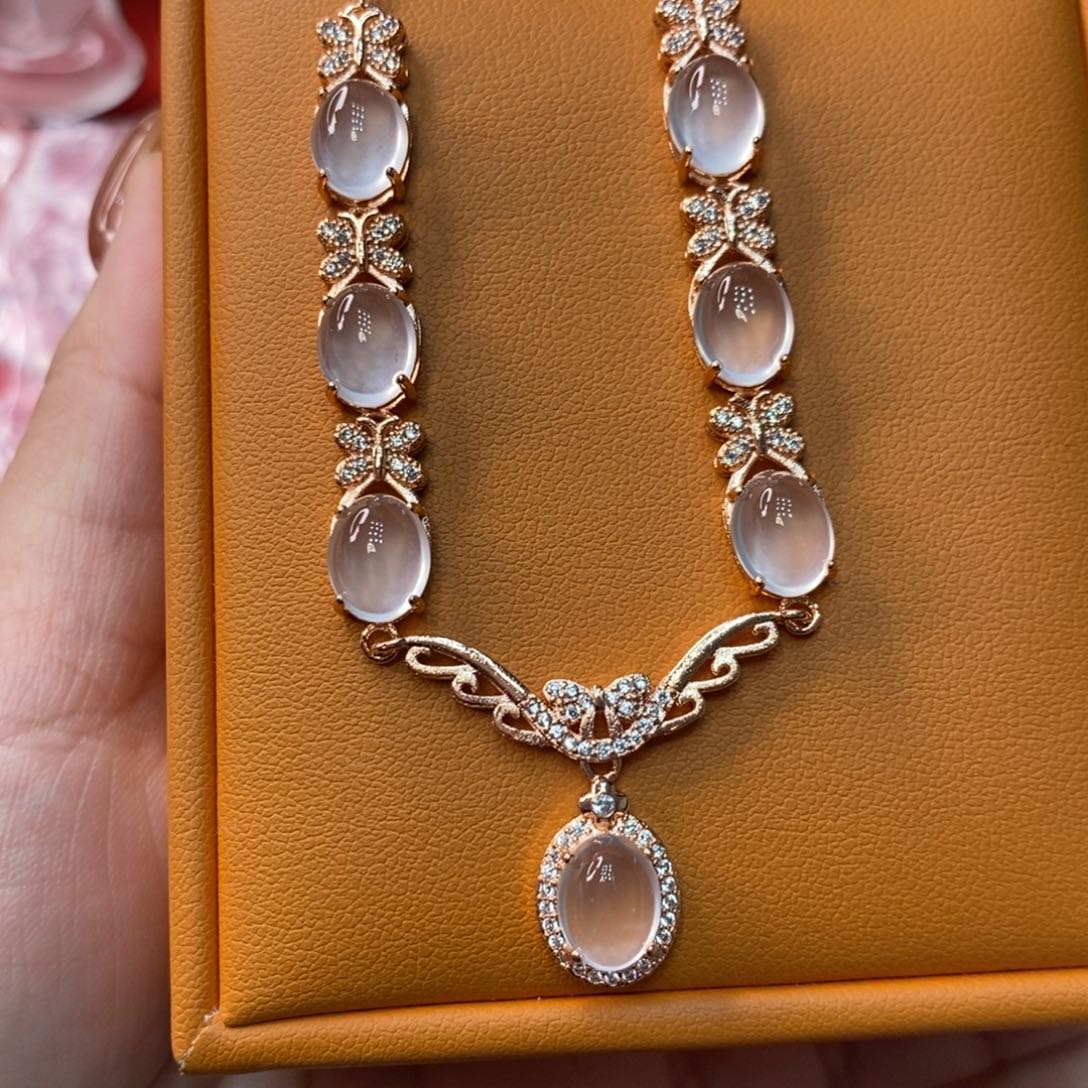 石英质玉合金项链