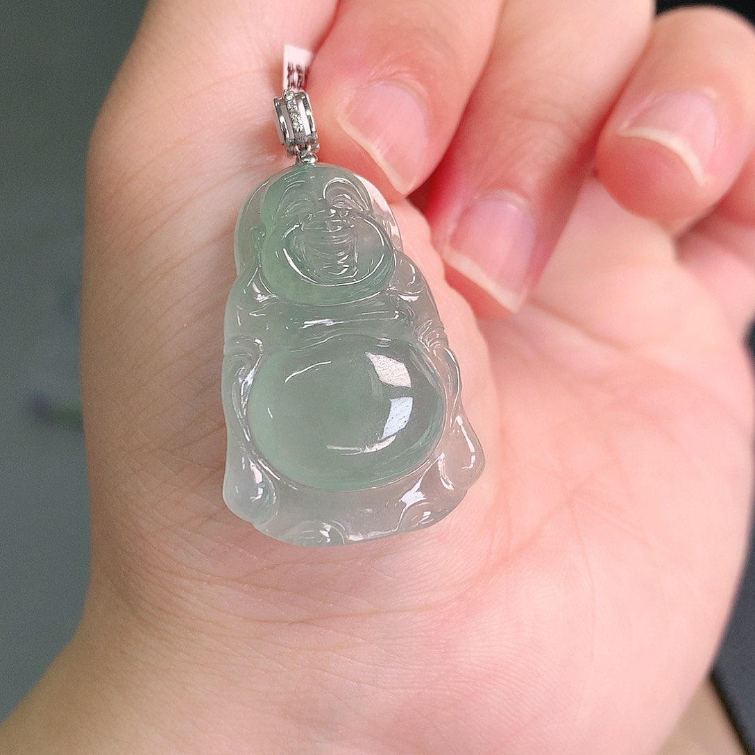 翡翠18K金镶嵌颈饰冰绿布袋佛33-22-6.2