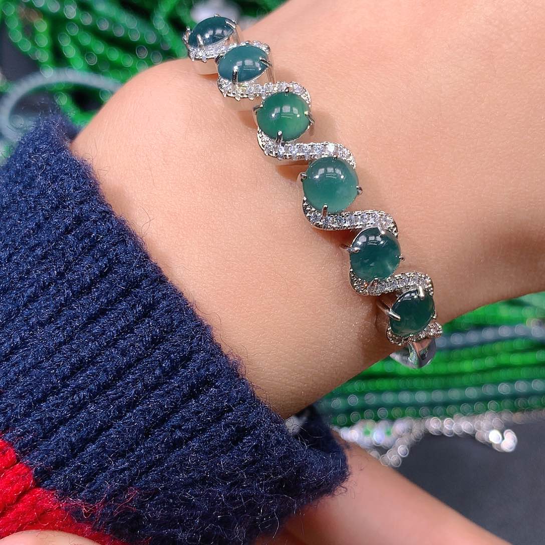 翡翠戒指未镶嵌天然翡翠