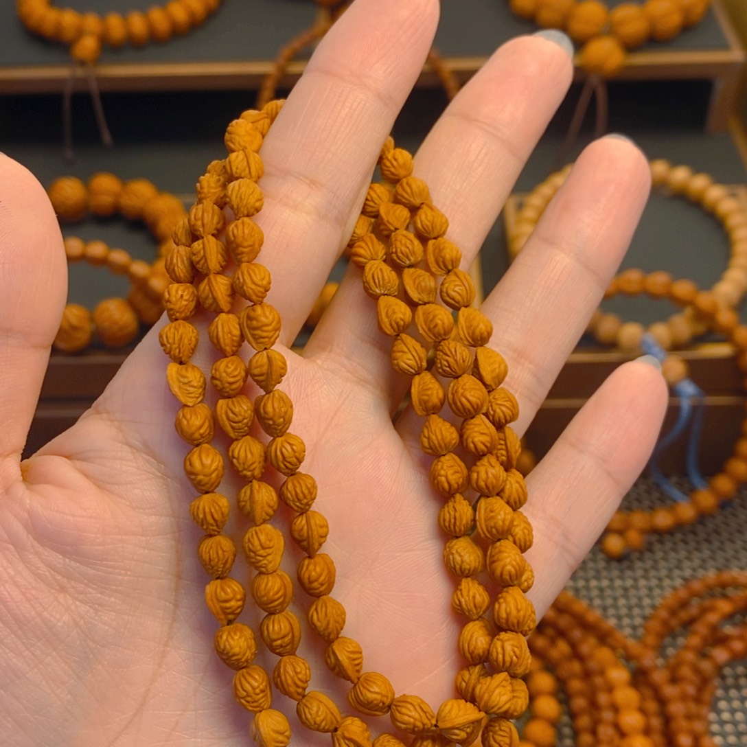 观***在桃核吊坠秦岭森林06