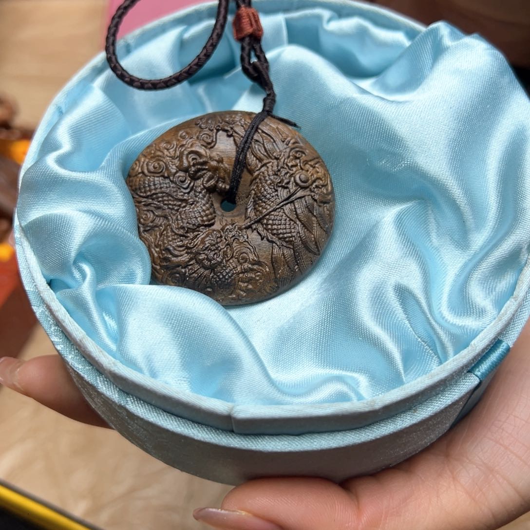 大叶紫檀（黑酸枝木类）