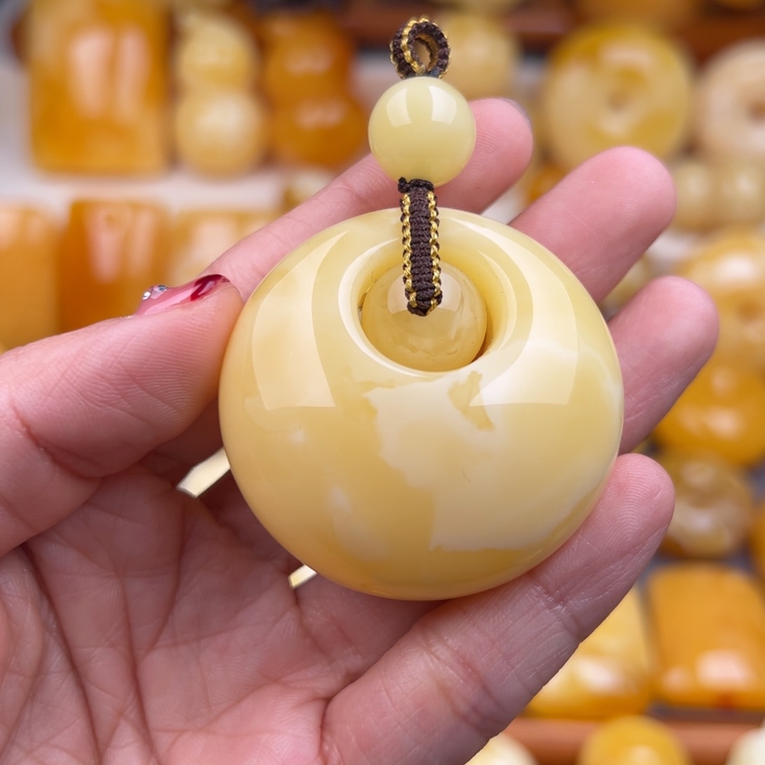 琥珀颈饰未镶嵌纯天然琥珀蜜蜡无优化