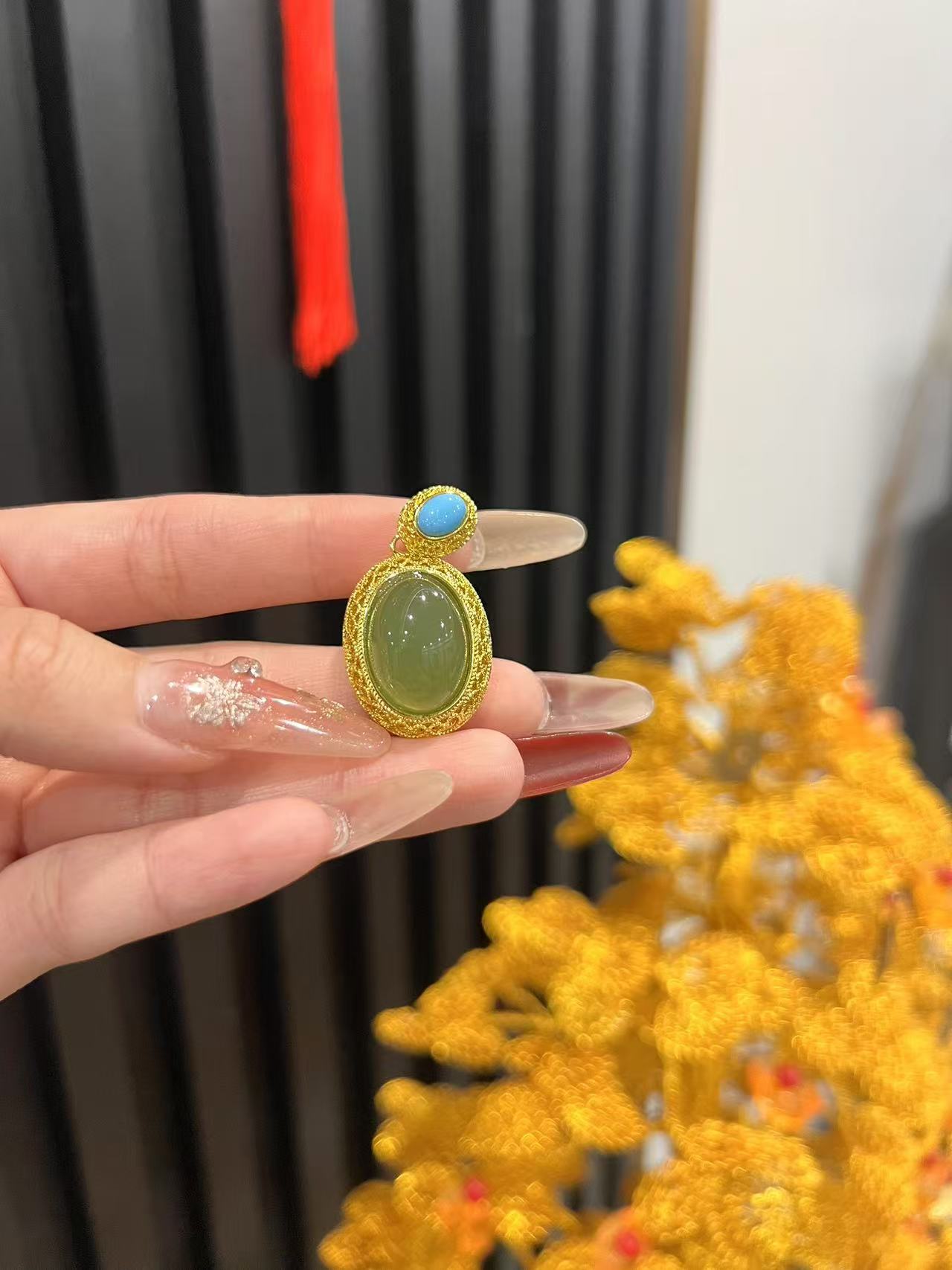 天然宝石镶嵌吊坠