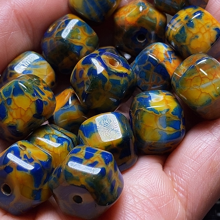 电***玛瑙/玉髓未镶嵌颈饰