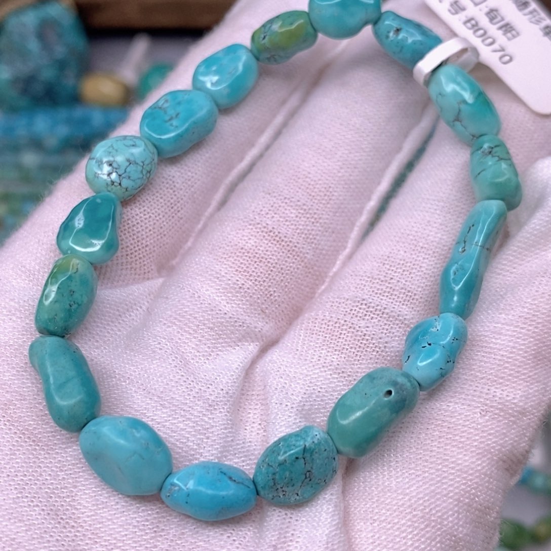 绿松石未镶嵌原矿