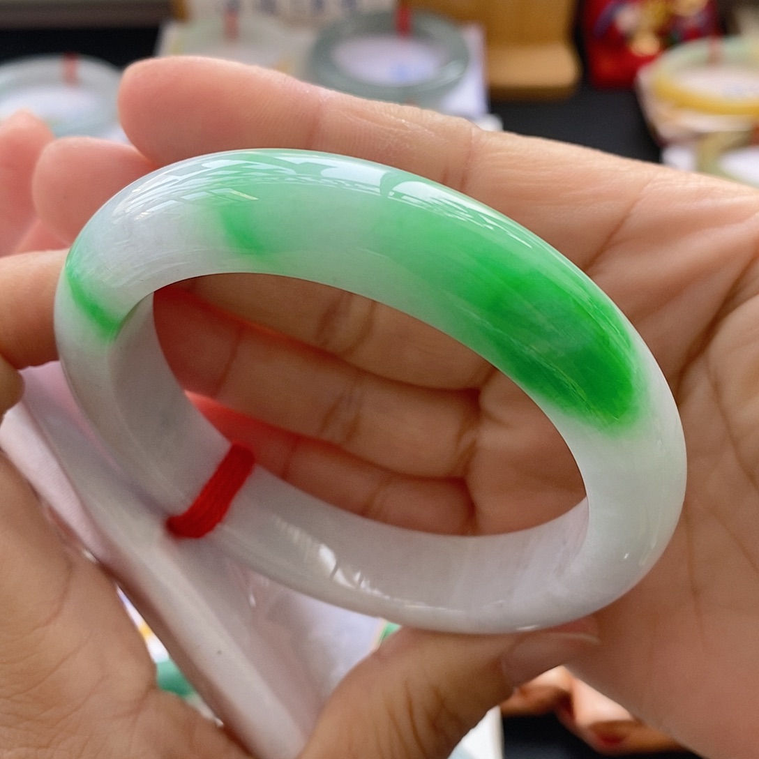 翡翠手镯未镶嵌9号