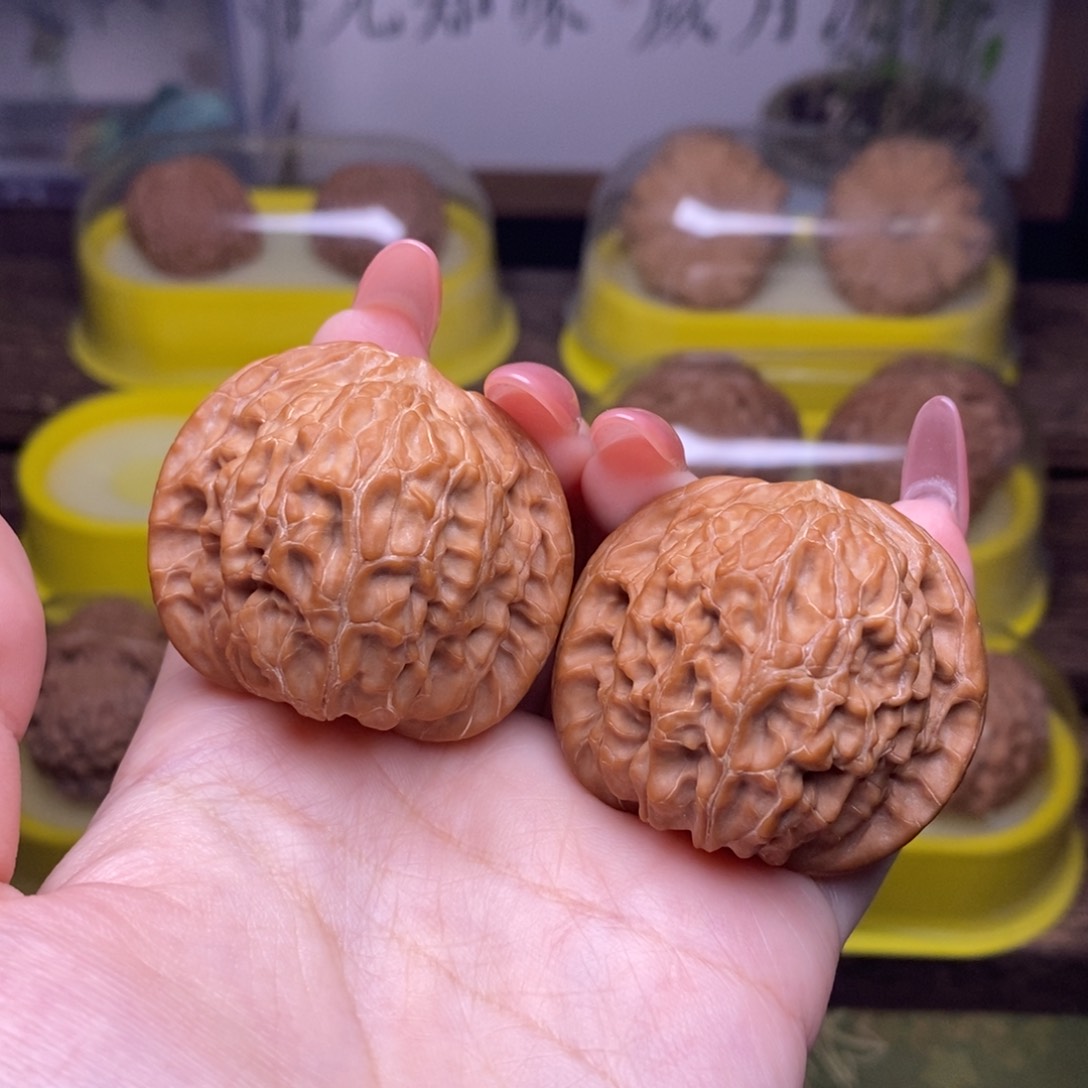 文玩核桃吊坠J****n全品41+山地磨盘1851