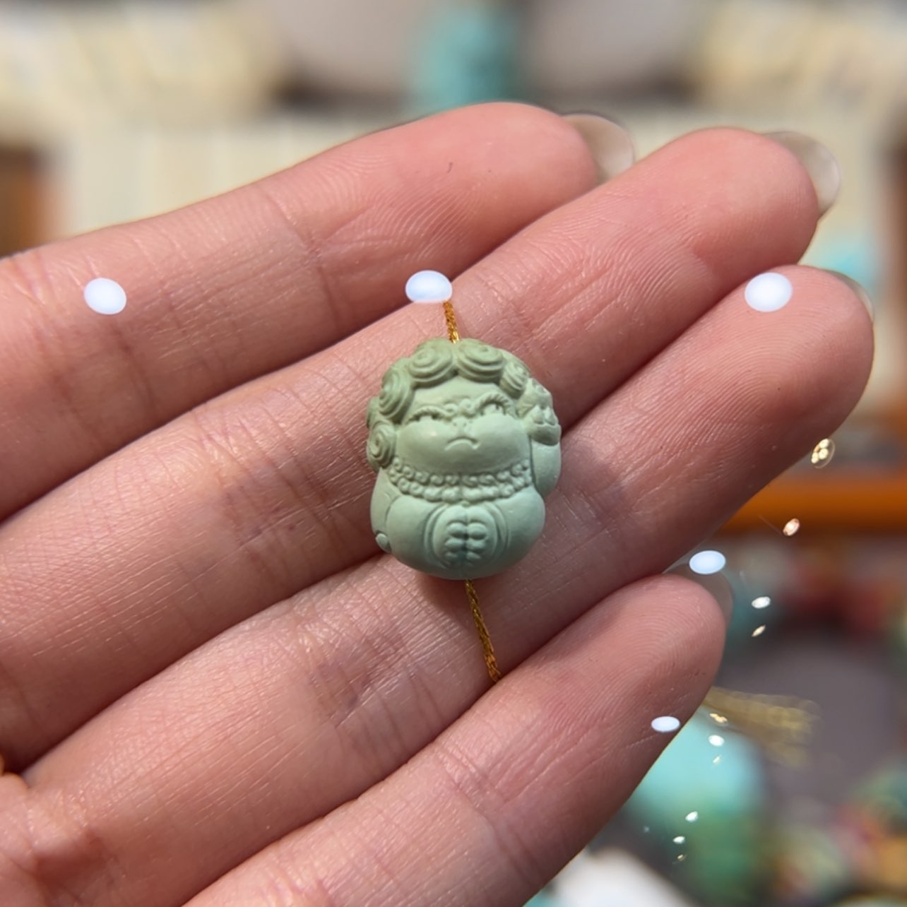 【闪购商品】未镶嵌绿松石包租婆雕刻件