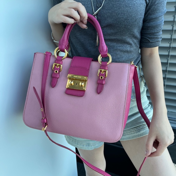 95新 MIU MIU/缪缪 XM/奶粉拼色方块Kelly手提斜挎包/WJ09707021