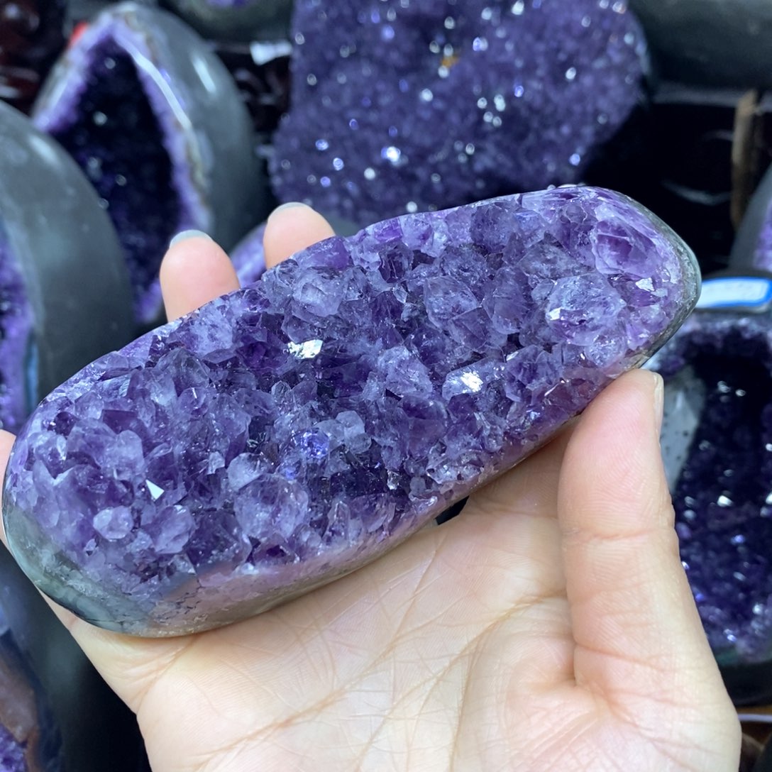 紫晶摆件未镶嵌莹