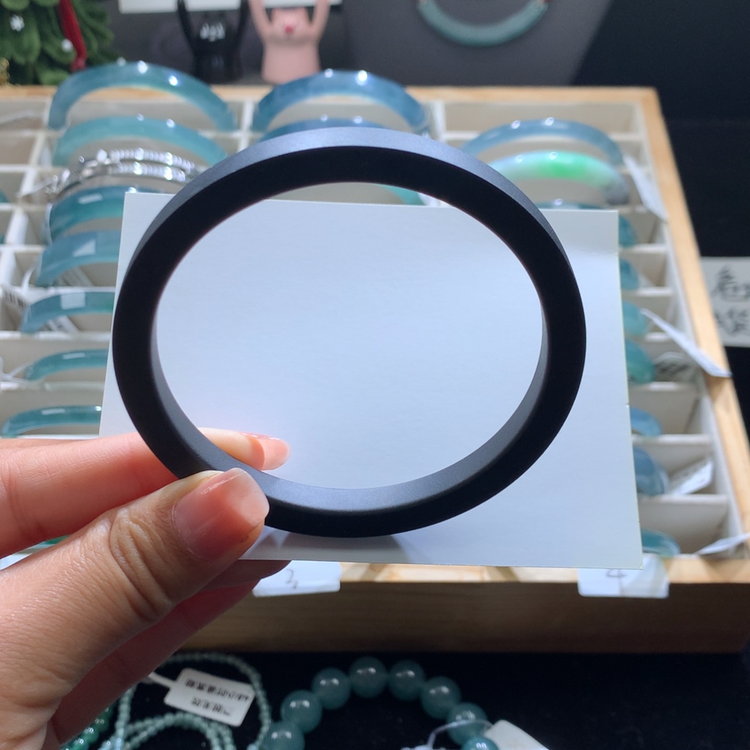 翡翠未镶嵌手镯磨砂黑刚乌鸡