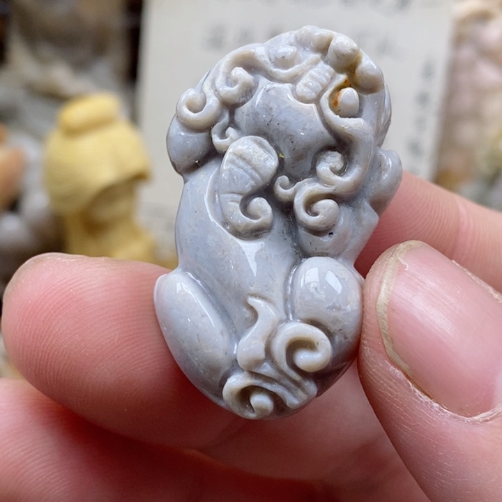 颈饰未镶嵌硅化珊瑚（珊瑚玉）小