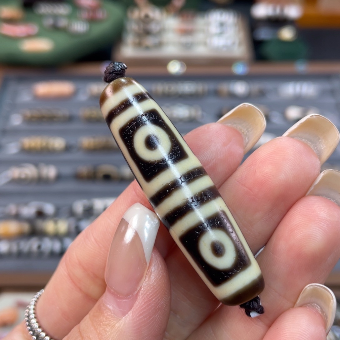 爱***政玛瑙/玉髓未镶嵌珠宝半成品
