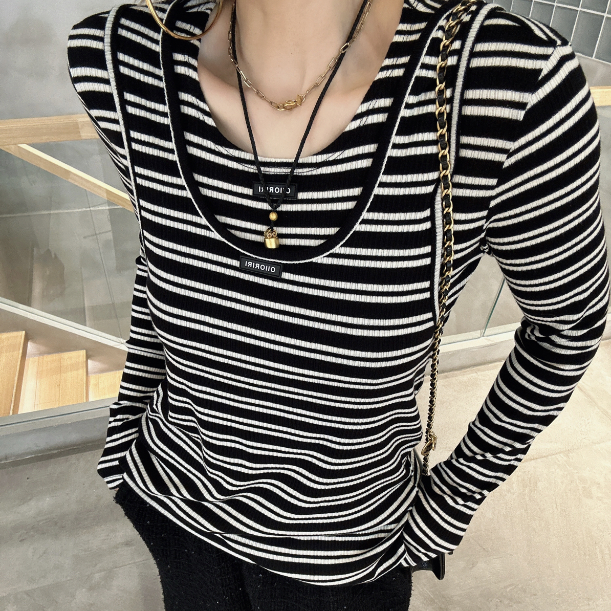 OIIORIRI25AW新品·羊绒针织条绒背心