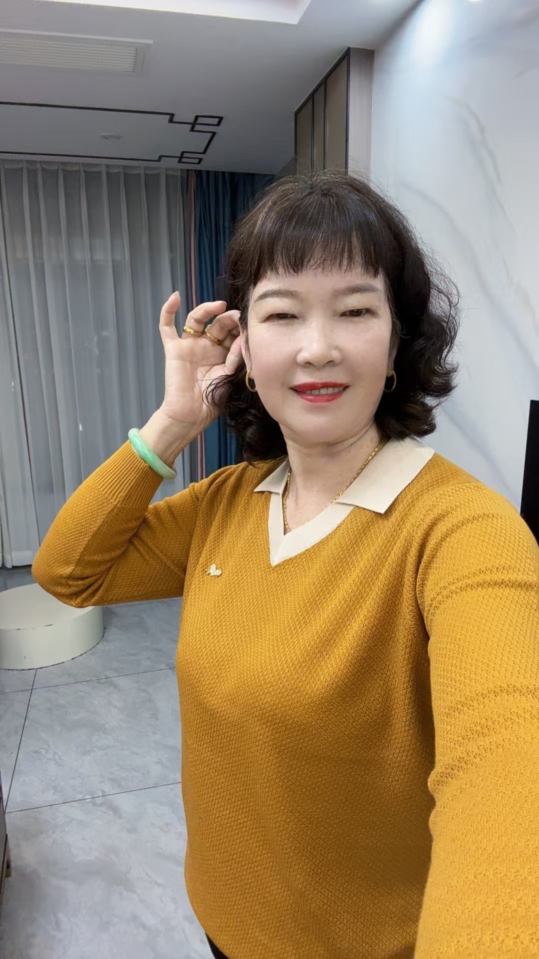 新款针织衫长袖上衣