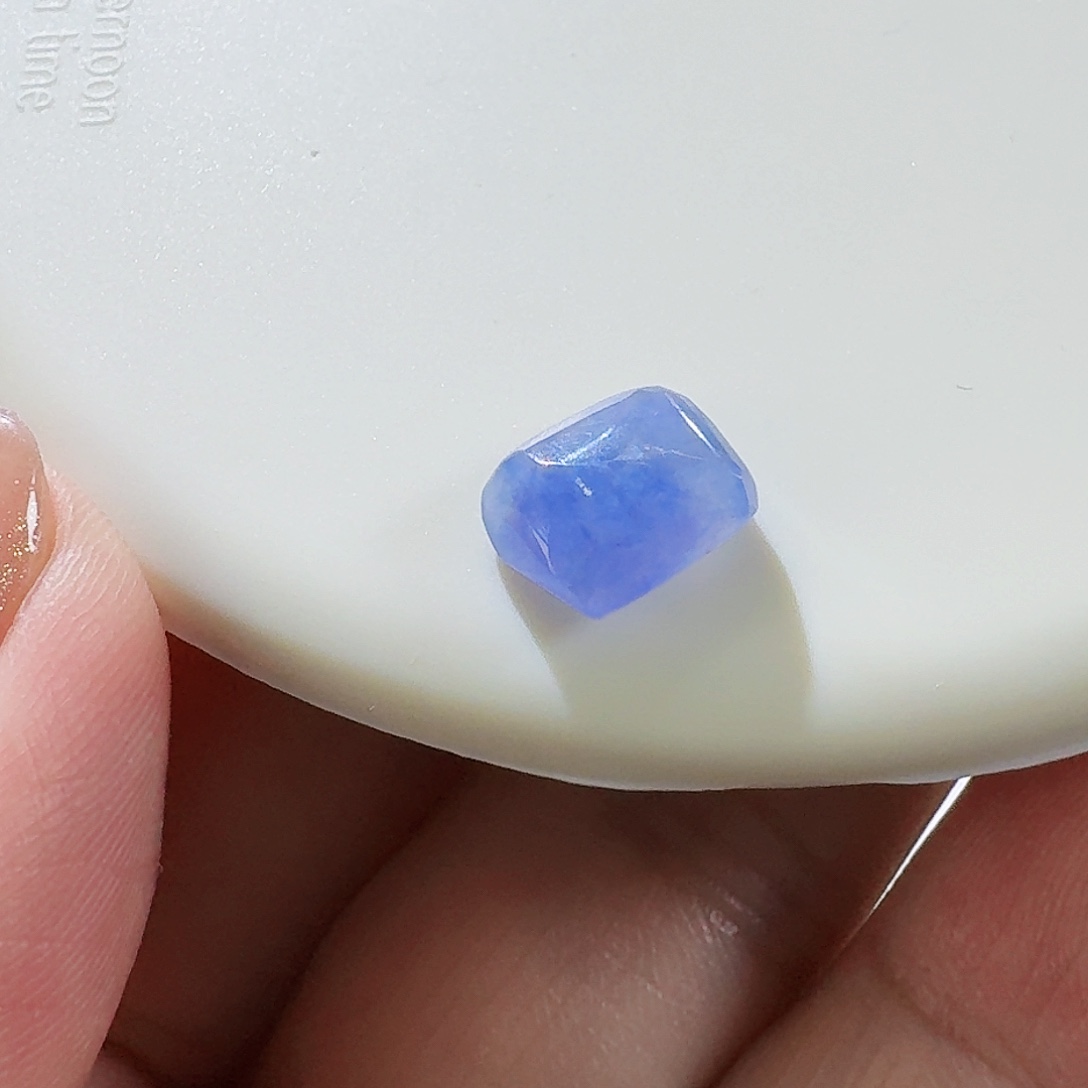 翡翠颈饰未镶嵌裸石