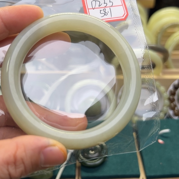 和田玉手镯未镶嵌58.1圈围0233