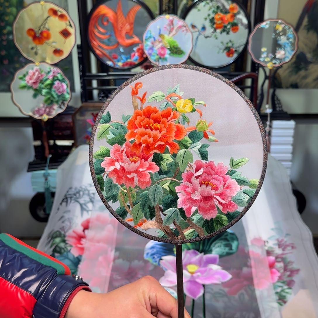 刺绣刺绣工艺精湛