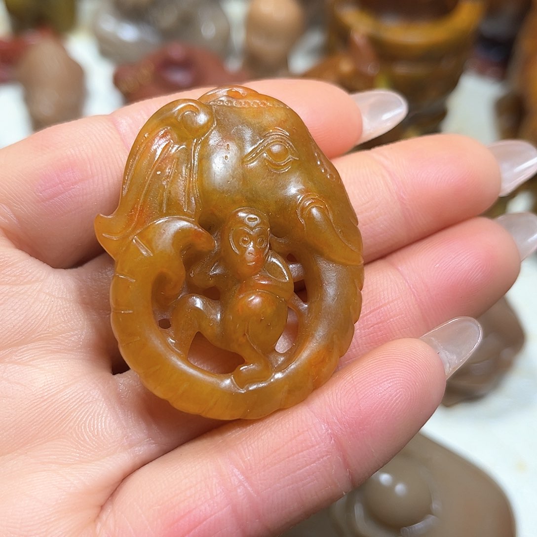 白玉菩提吊坠白玉菩提吊坠