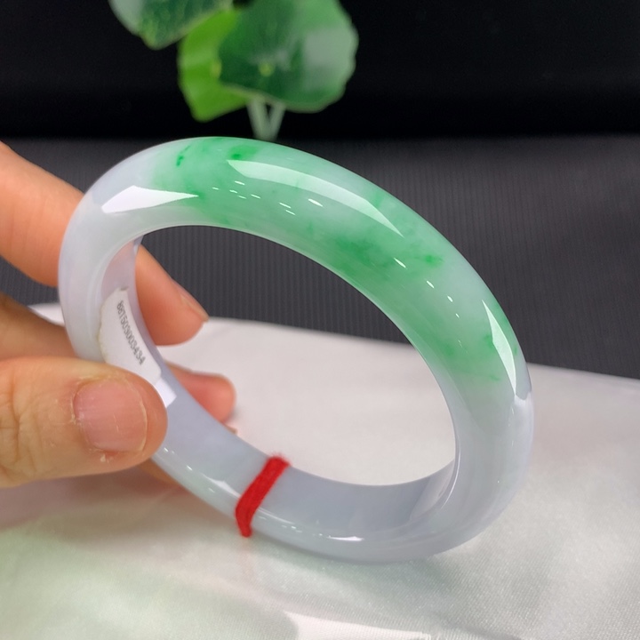 翡翠未镶嵌手镯正圈55