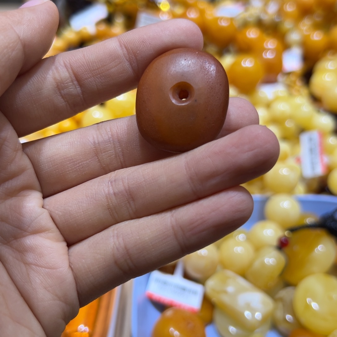 琥珀珠宝奇石未镶嵌