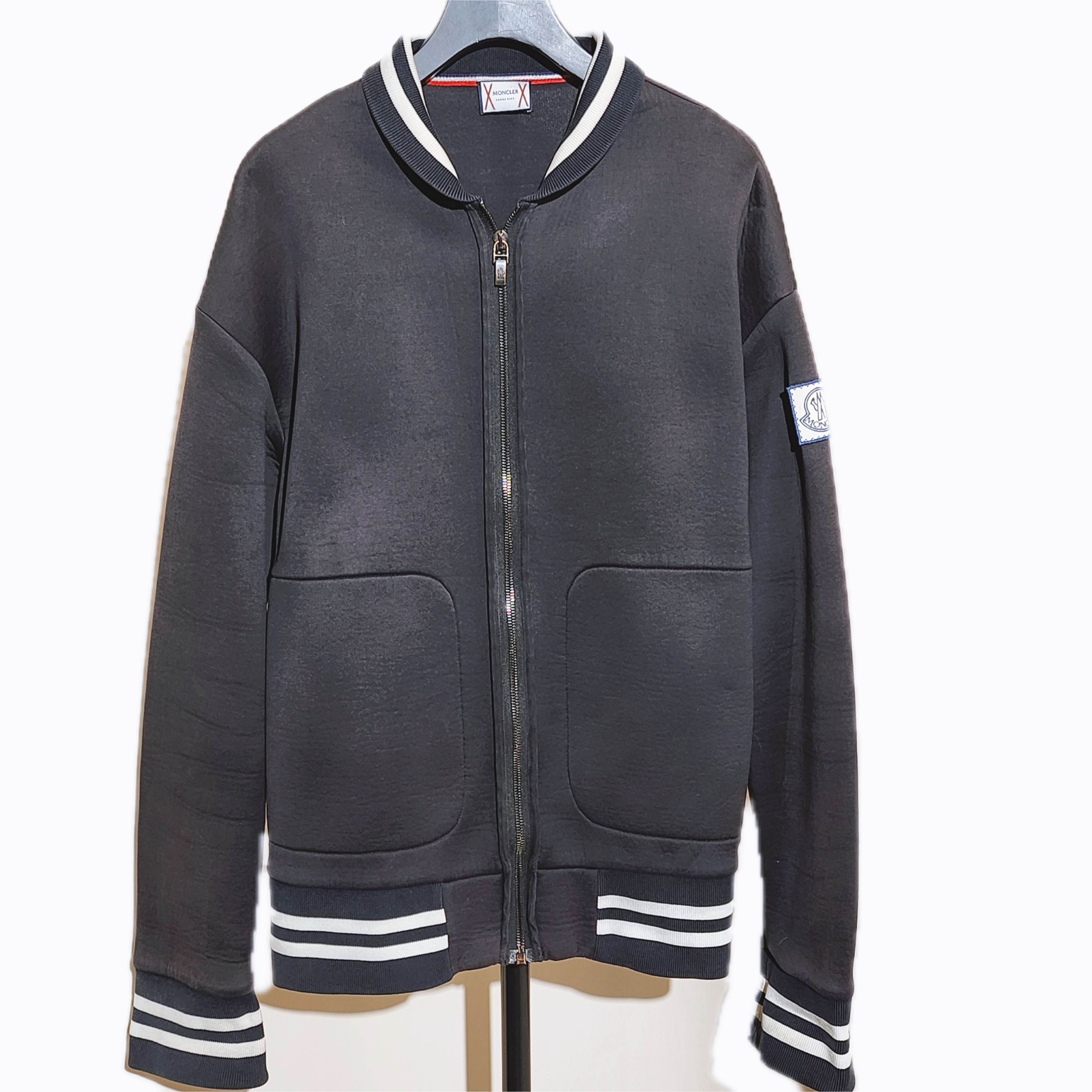 95新 MONCLER Y3078  Moncler蒙口黑色夹克外套 L码