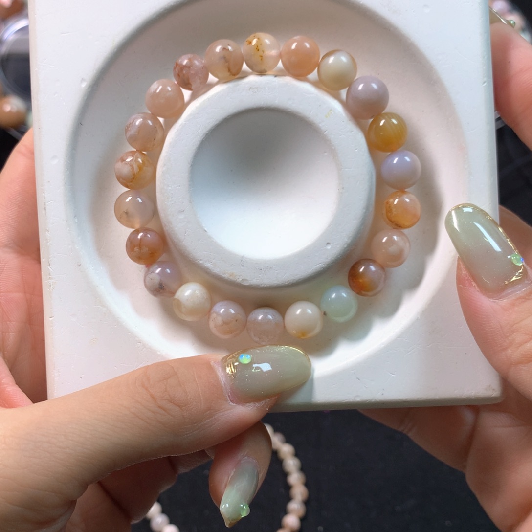 玛瑙/玉髓项圈未镶嵌卡八咪