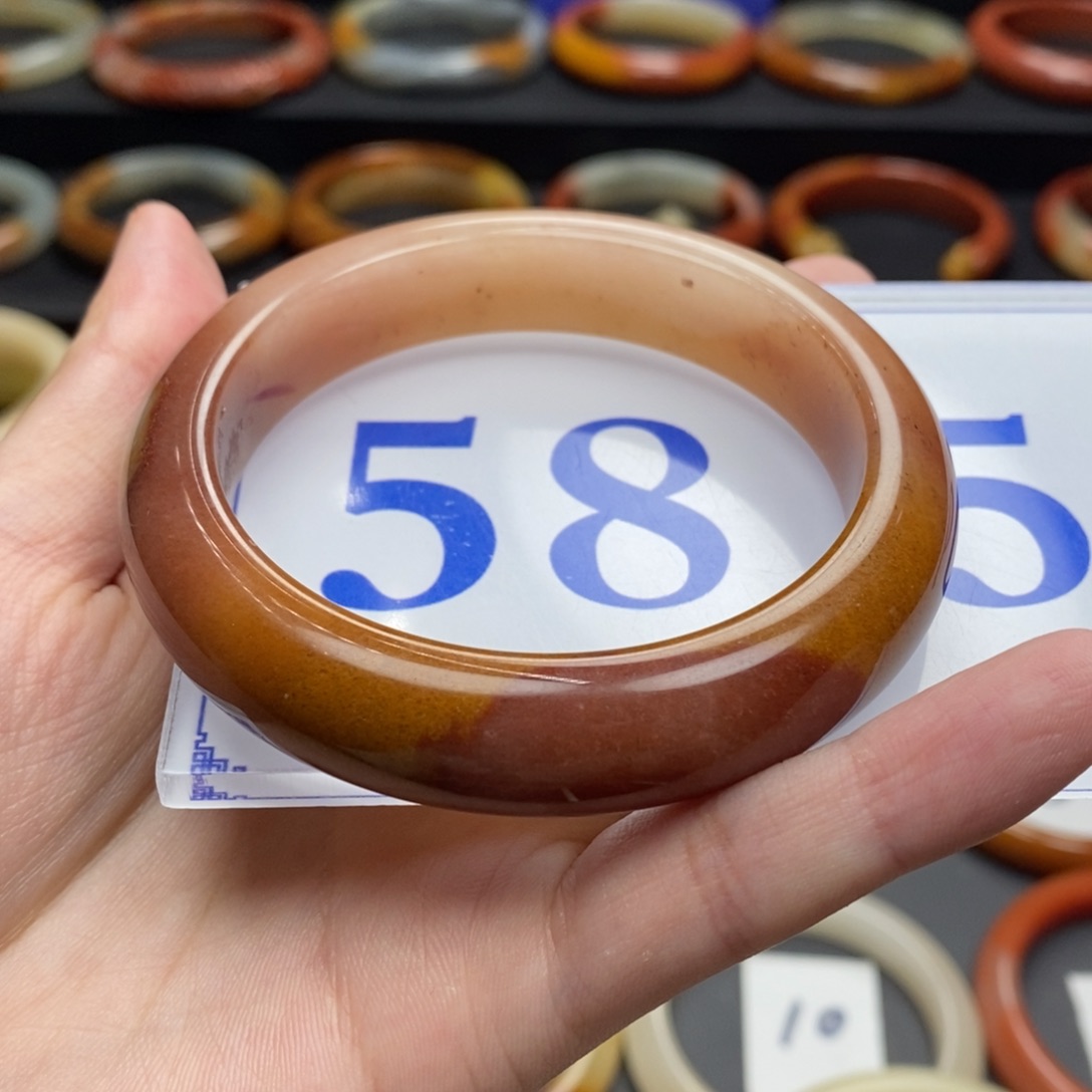 石英质玉（黄龙玉）手镯未镶嵌