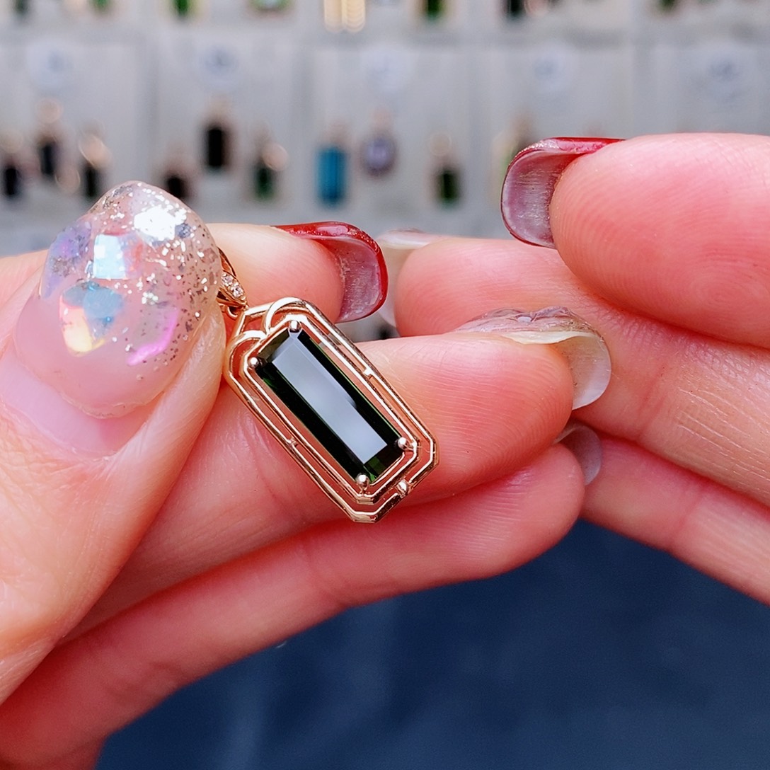 碧玺吊坠碧玺18K金镶嵌