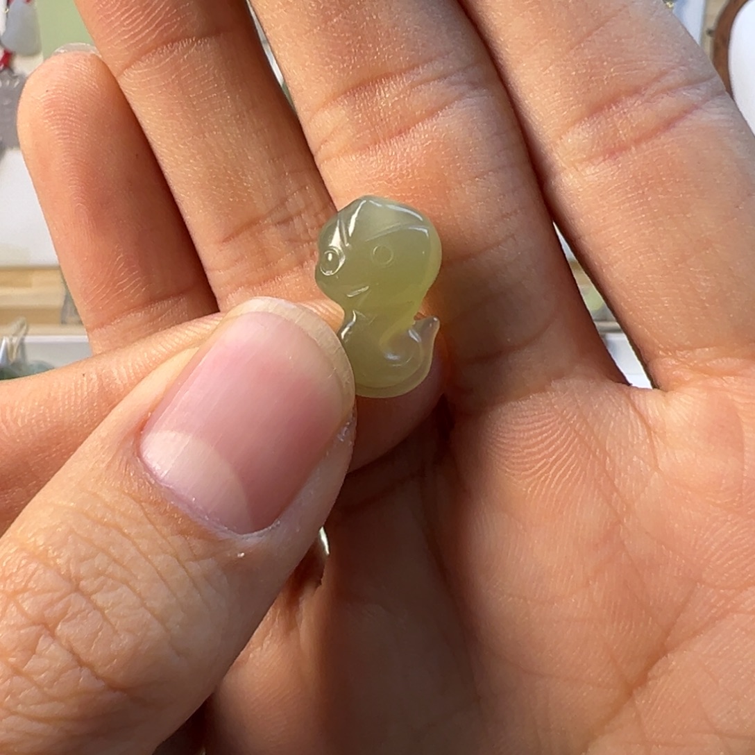 M***利和田玉未镶嵌手镯