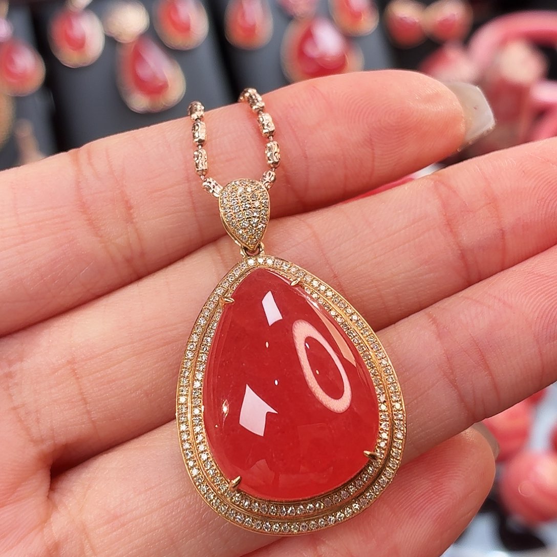 菱锰矿（红纹石）18K金镶嵌吊坠(不含链)