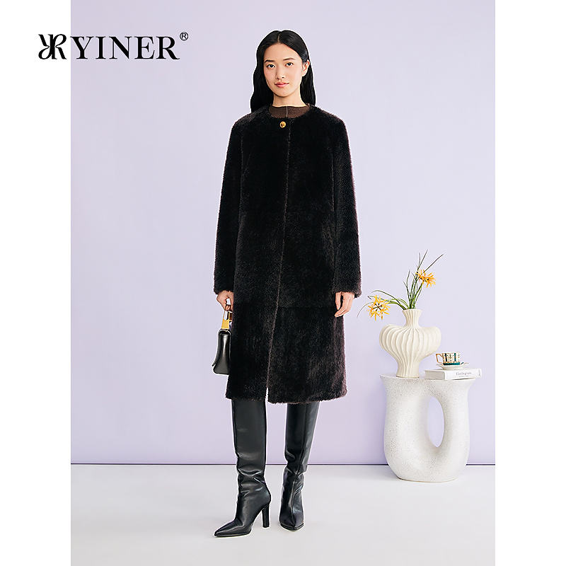 YINER音儿专选2026春季新款长款圆领奢感拉贡羊皮毛一体皮草外套
