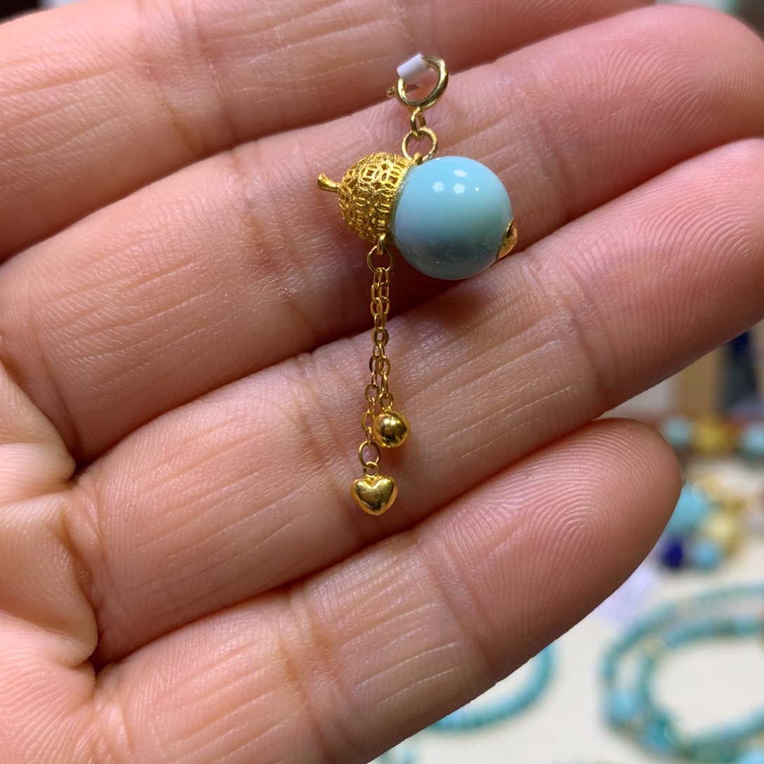 绿松石18K金镶嵌挂件