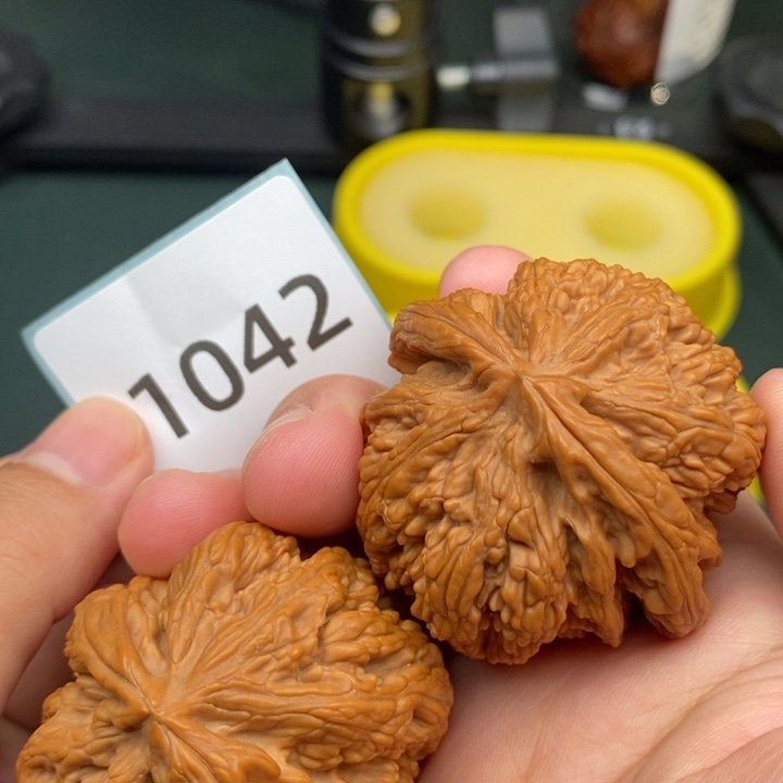 吊坠文玩核桃1042号全品球筋46.46.40