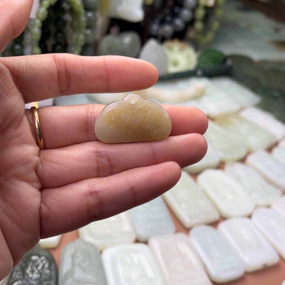 和田玉未镶嵌吊坠(不含链)