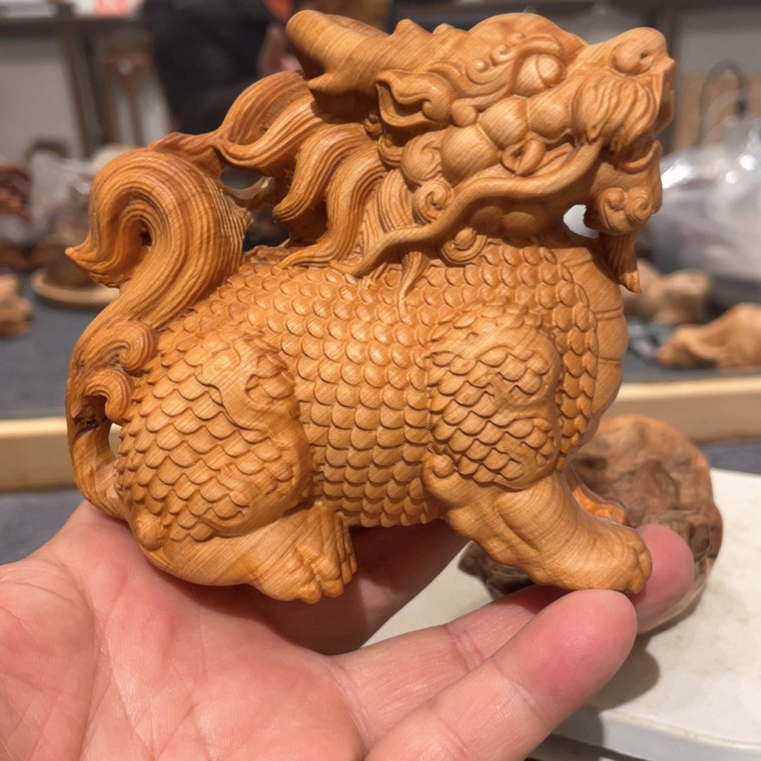 【闪购商品】柏木（崖柏）麒麟献瑞摆件
