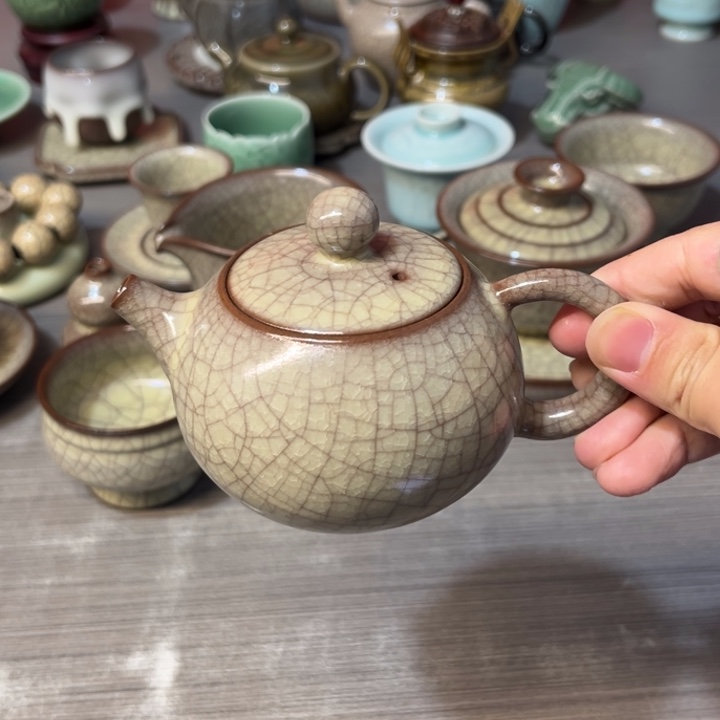 蒋加宝 传世哥窑 西施壶