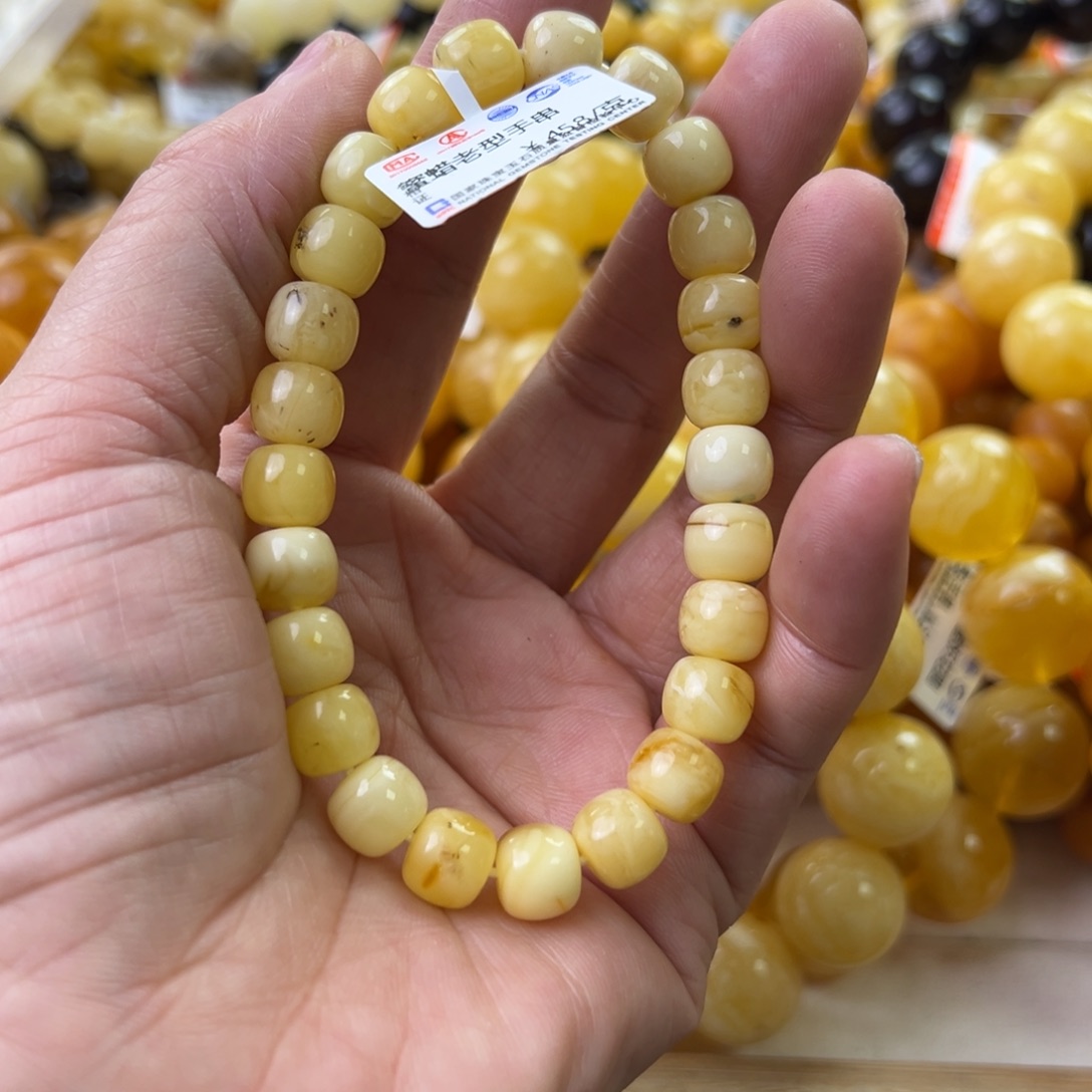 琥珀珠宝奇石未镶嵌