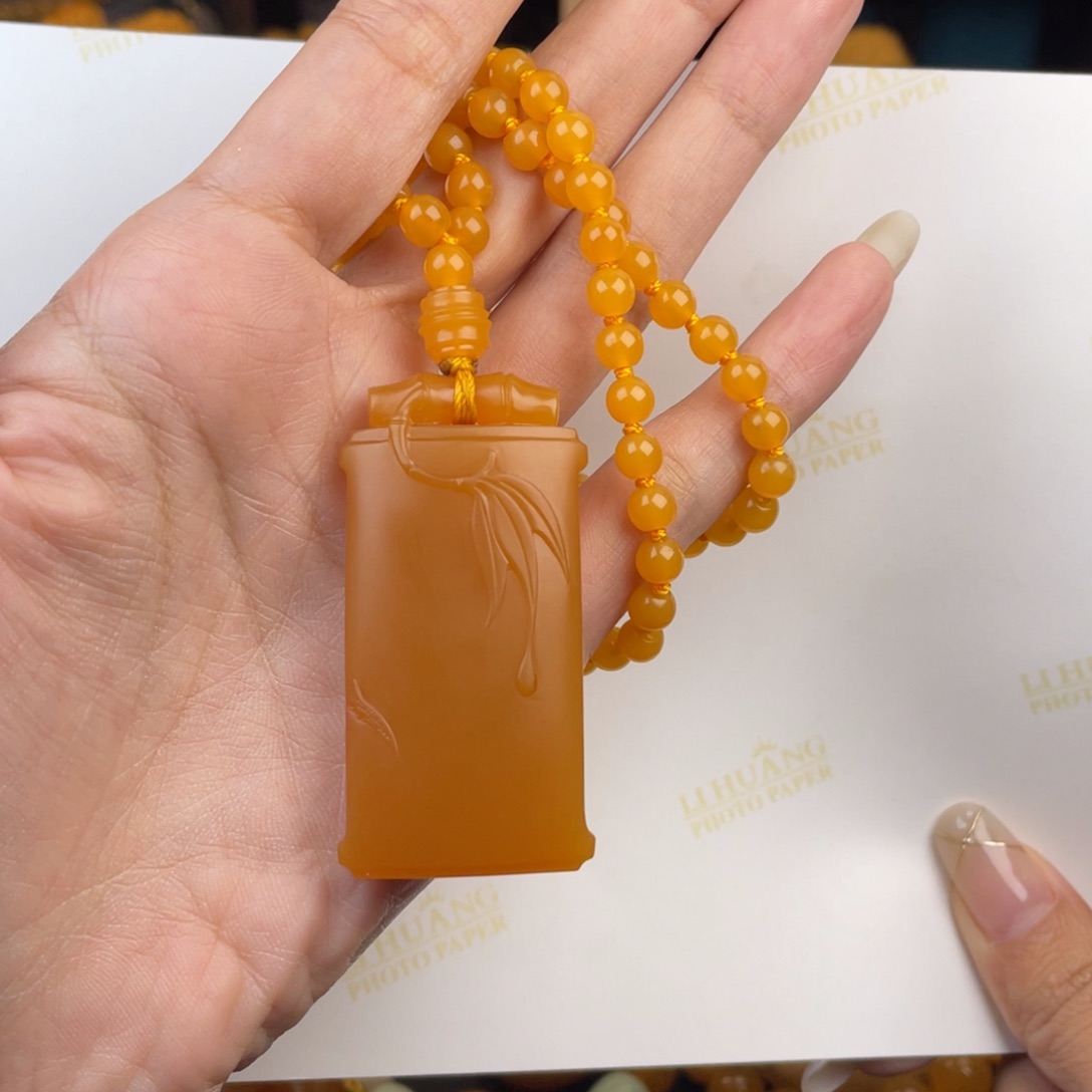 石英质玉颈饰未镶嵌君****1