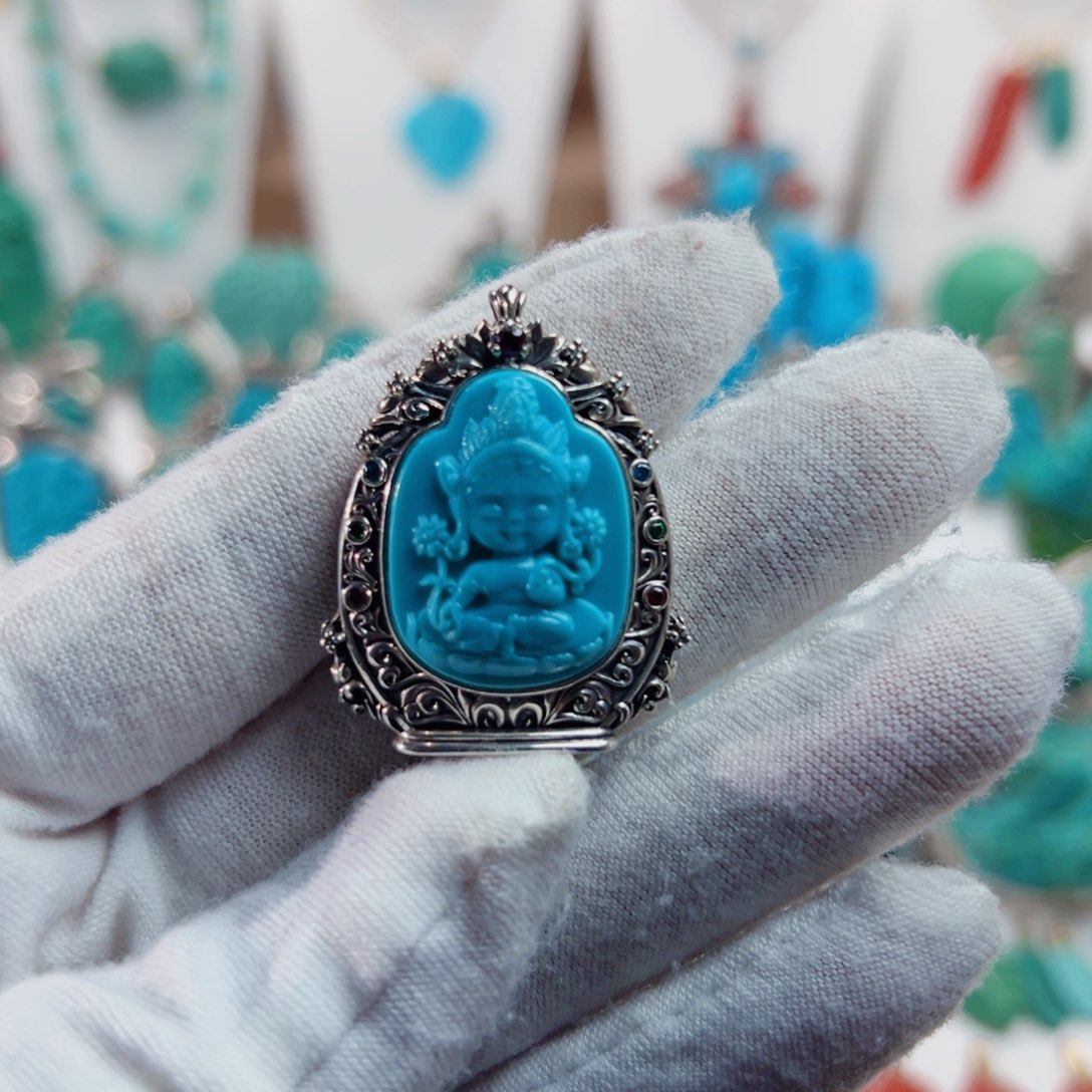 绿松石颈饰未镶嵌